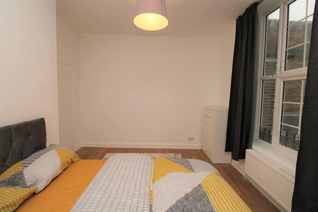 Ideal 2 Bed Flat Close To City Leilighet London Eksteriør bilde